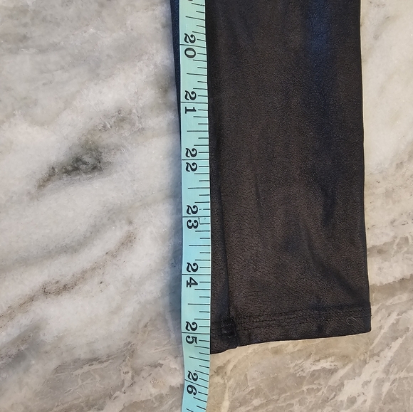 Spanx Faux Leather Leggings Petite M Black High Waist Shaping Pants - Picture 7 of 7